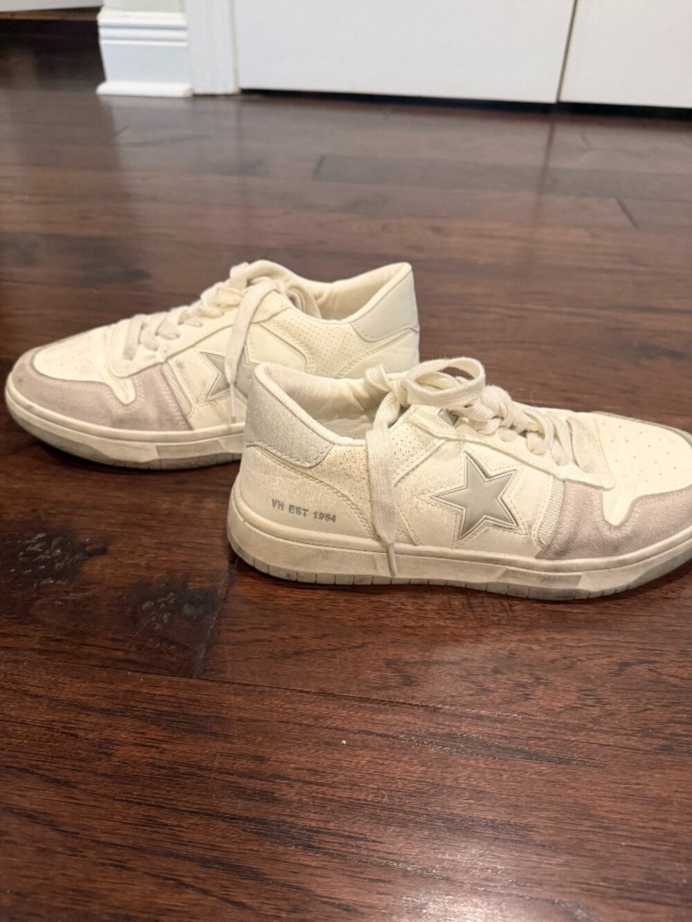 Vintage Havana sneakers (size 8.5)